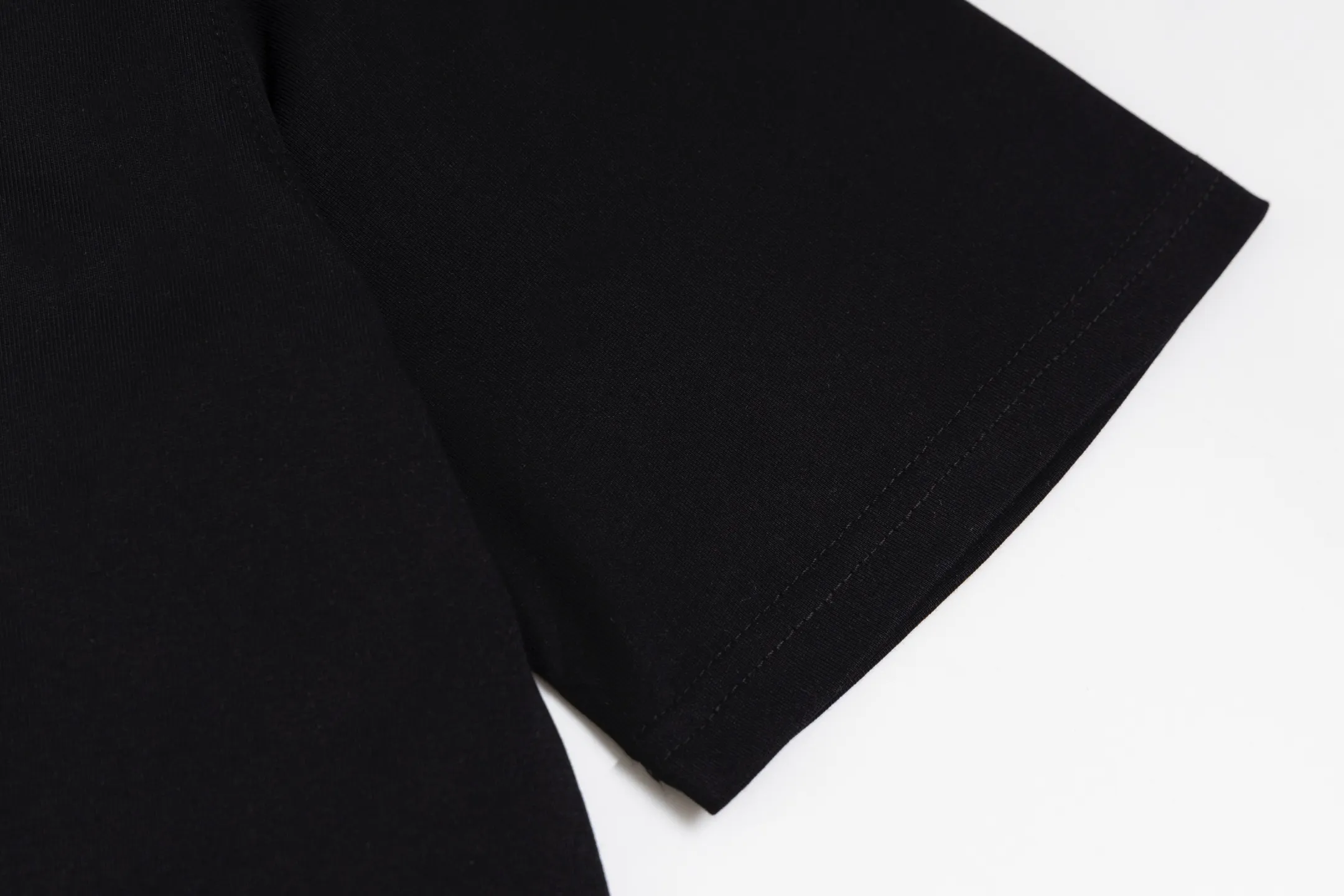 85 Arc’teryx ARC 25SS 60 logo g 。 Breathable， ， ， 。 logo ， 。 ， 。 ， ， ， ， 。 Size:XS-L （ ）
